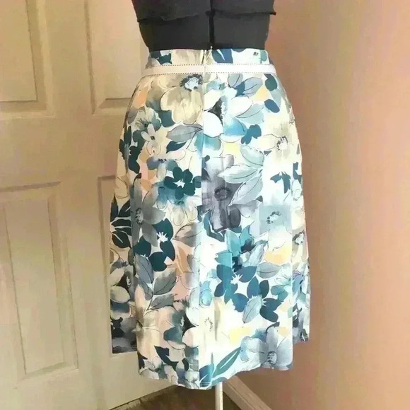 VTG LILY BLUE FLOWER A-LINE SKIRT SIZE MEDIUM - Picture 3 of 6